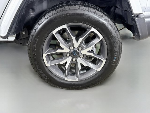 Used 2024 Silver Jeep Sport S 4xe image 28