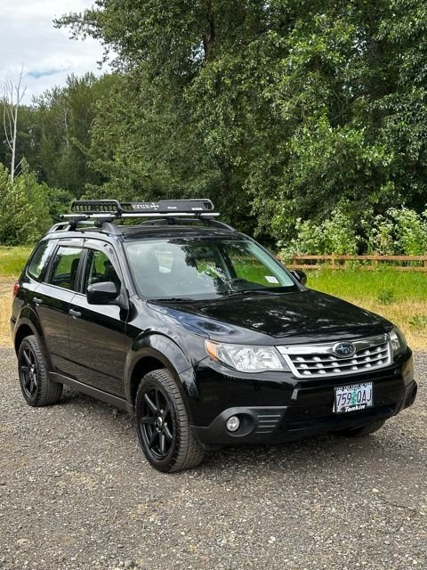 Used 2013 Obsidian Black Pearl Subaru 2.5X image 2
