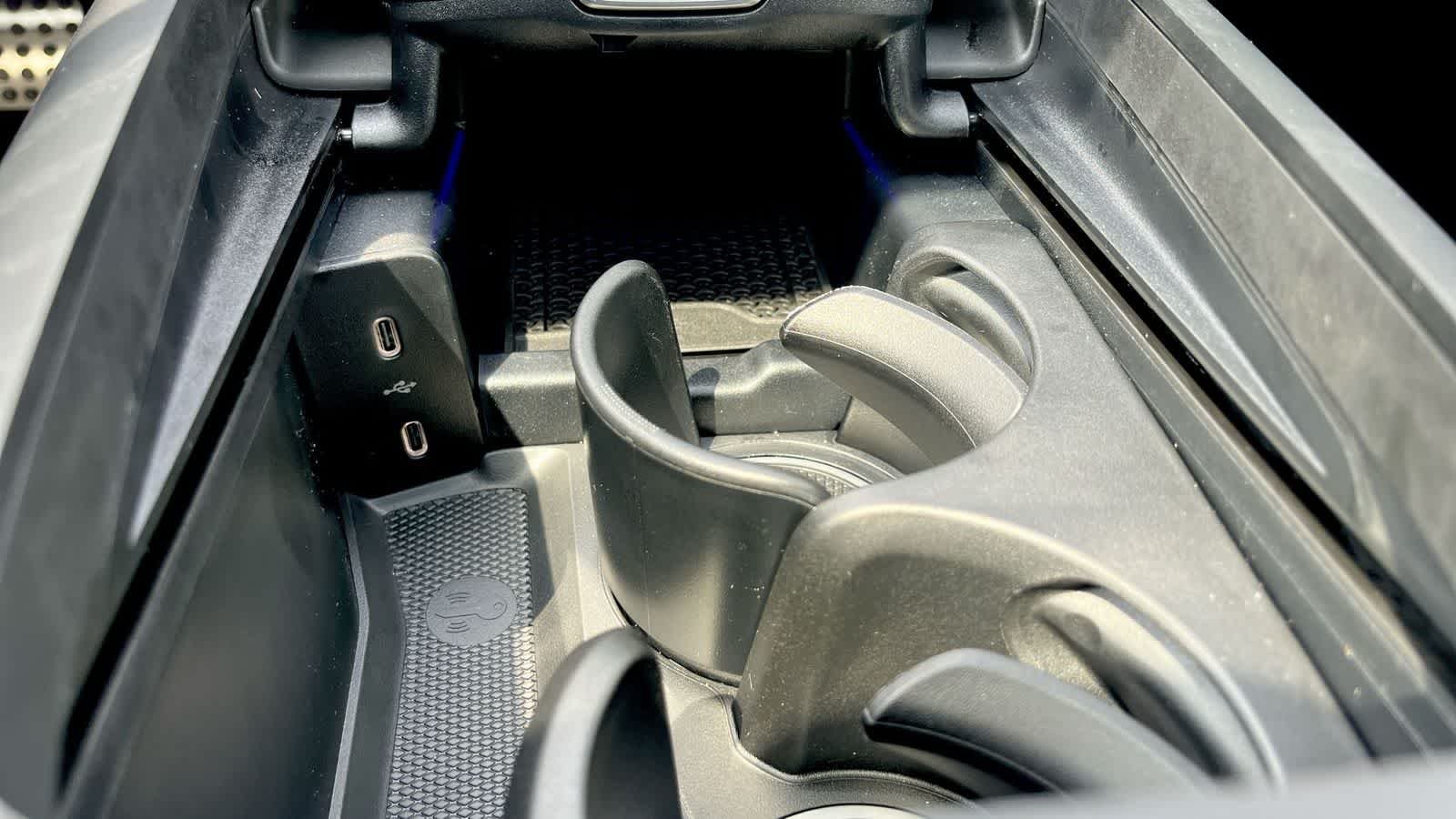 New 2026 MANUFAKTUR Alpine Grey Mercedes-Benz AMG® E 53 E image 49