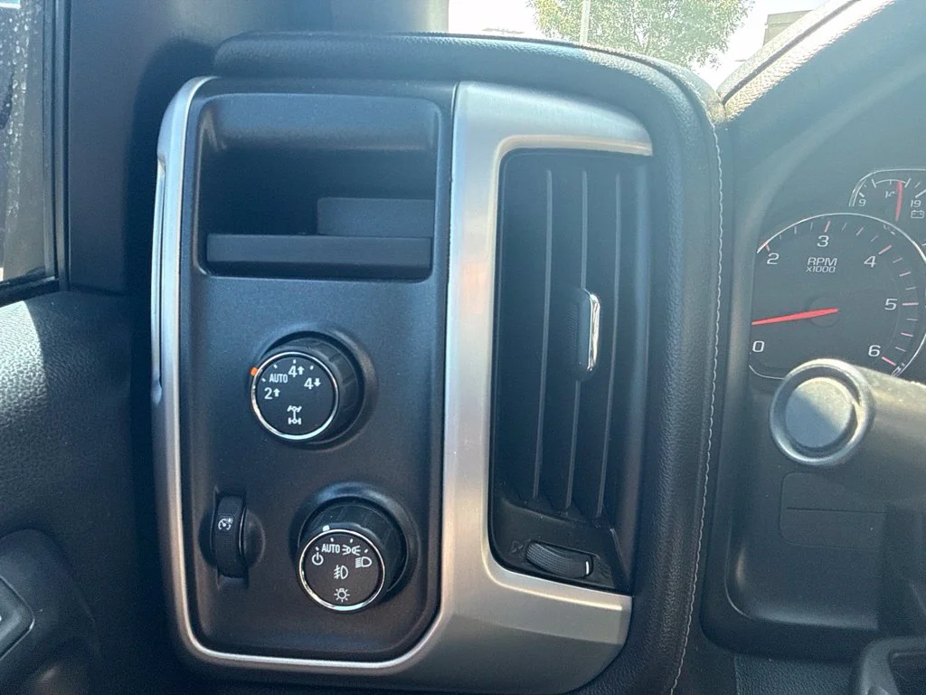 Used 2014 White GMC SLT image 8