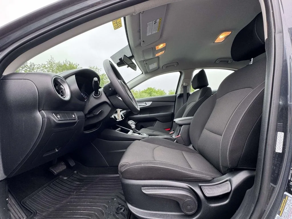 Used 2024 Gray Kia LXS image 13