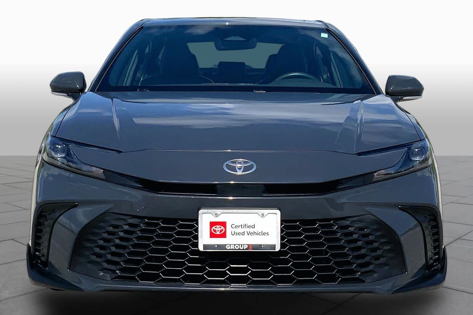 Used 2025 Underground Toyota SE image 3