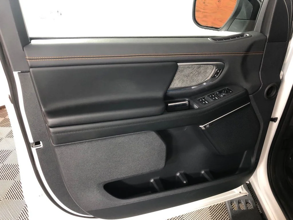 New 2026 Star White Metallic Tri-Coat Ford Tremor® image 9