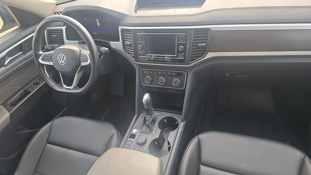 2022 Volkswagen Atlas SE - Photo 11