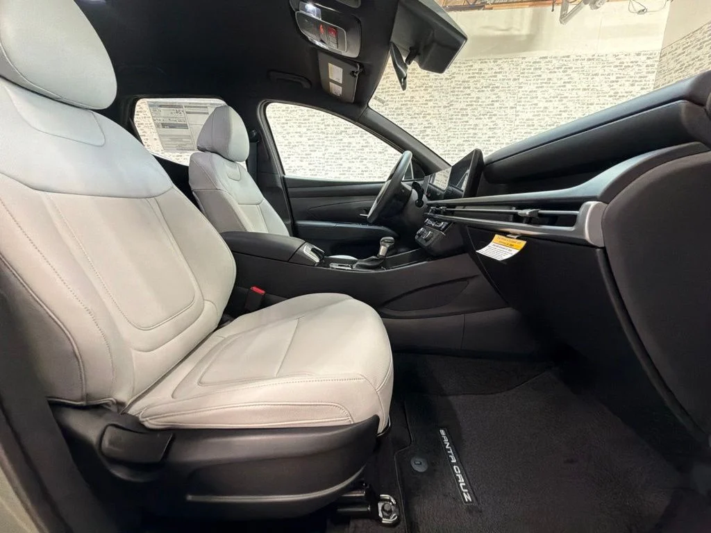 New 2027 Sage Gray Hyundai SE image 11