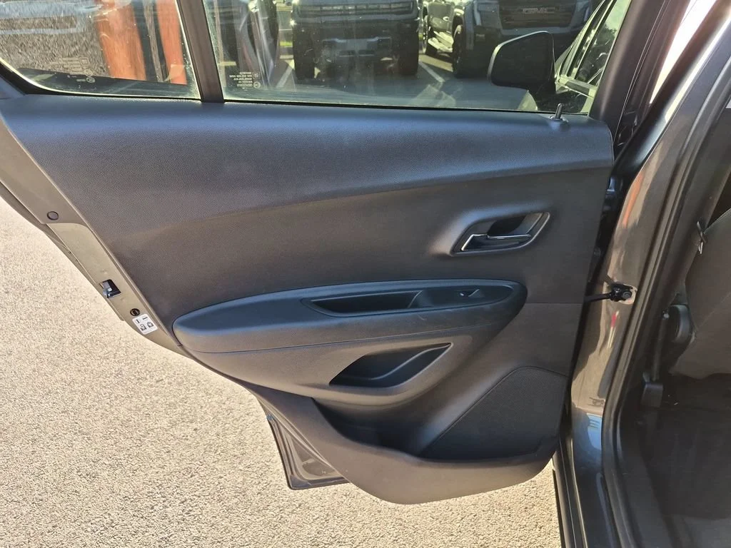 Used 2020 NIGHTFALL GRAY METALLIC Chevrolet LS image 33