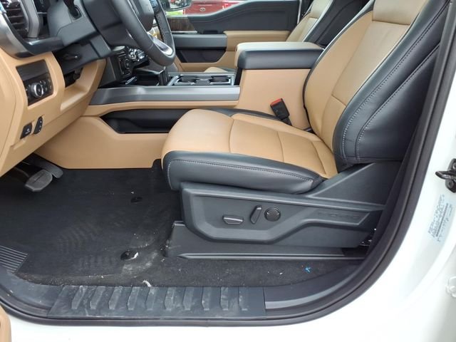 New 2026 Star White Metallic Tri-Coat Ford Lariat image 18