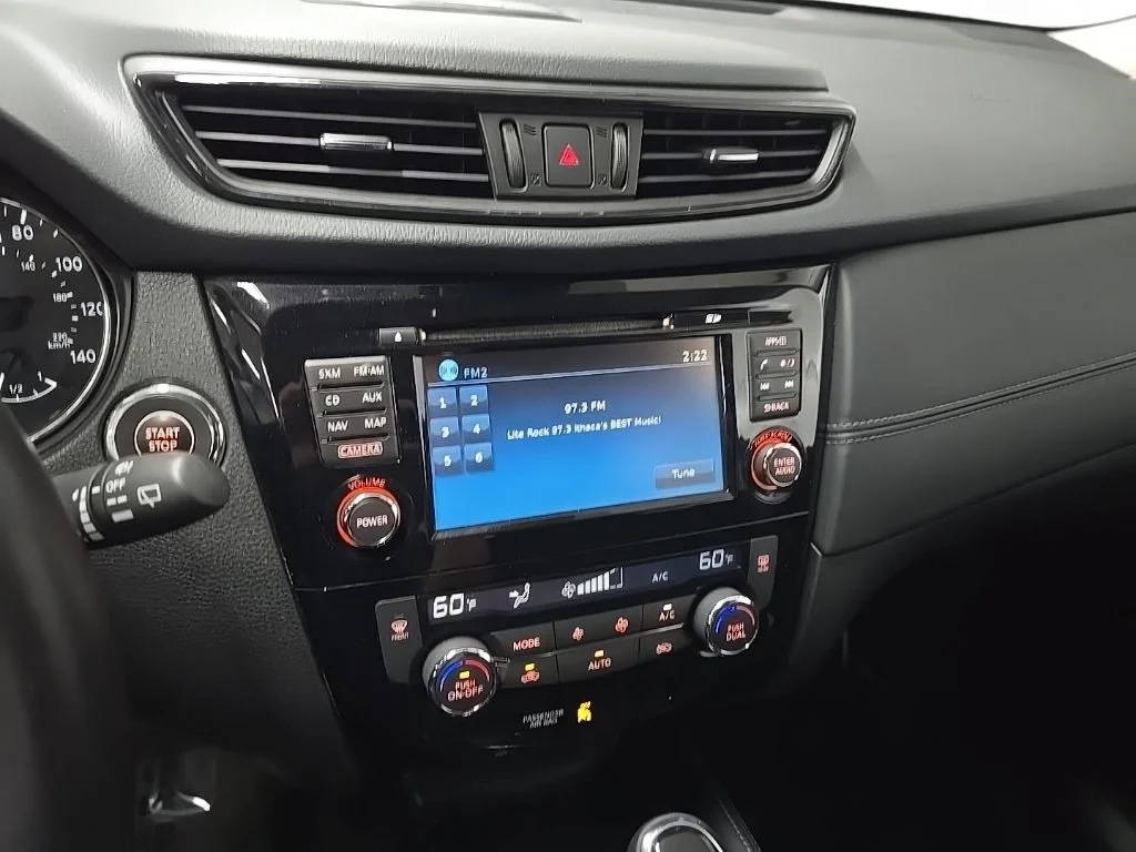 Used 2017 Black Nissan SL image 27