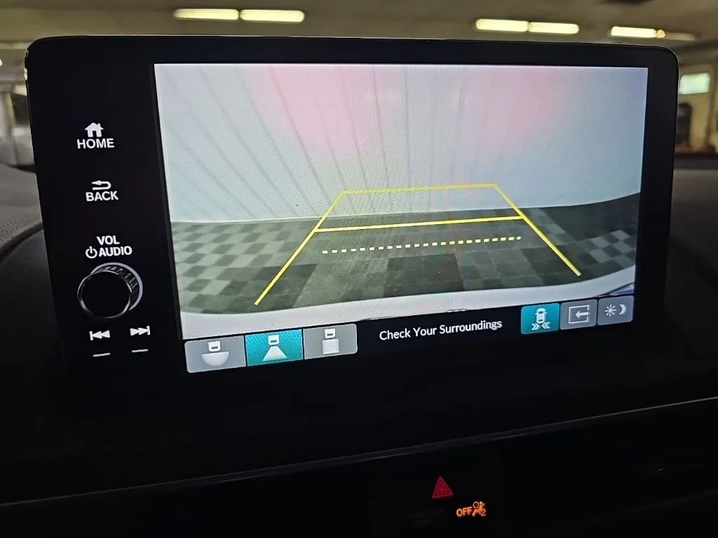 Used 2023  Honda EX-L image 25