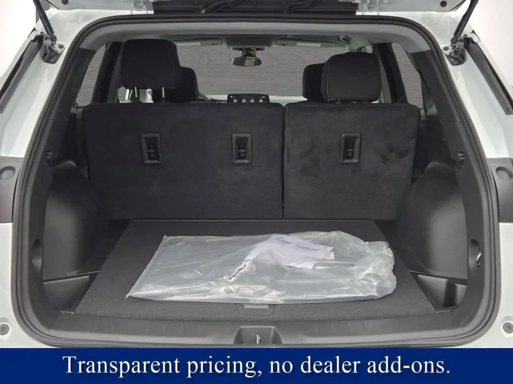 2025 Chevrolet Blazer 2LT - Photo 12