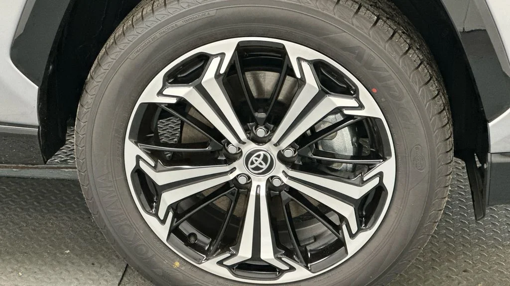Used 2023 Silver Toyota XSE image 21
