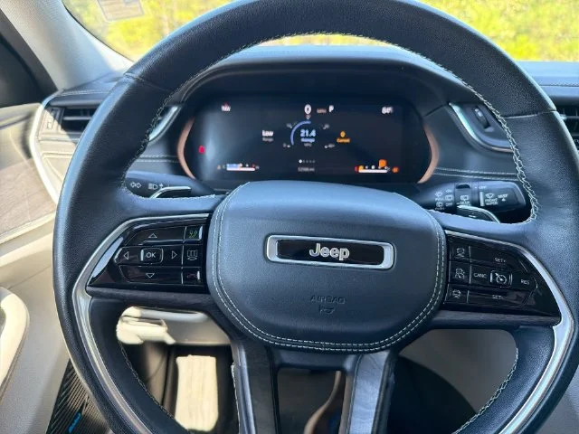 Used 2021 Gray Jeep Overland image 17