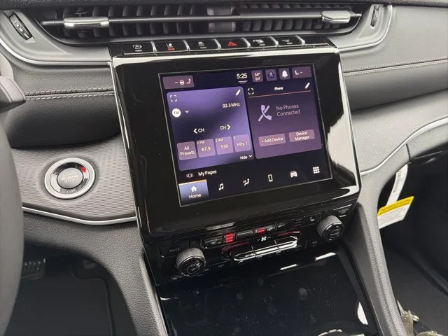 New 2026 White Jeep Laredo X image 21