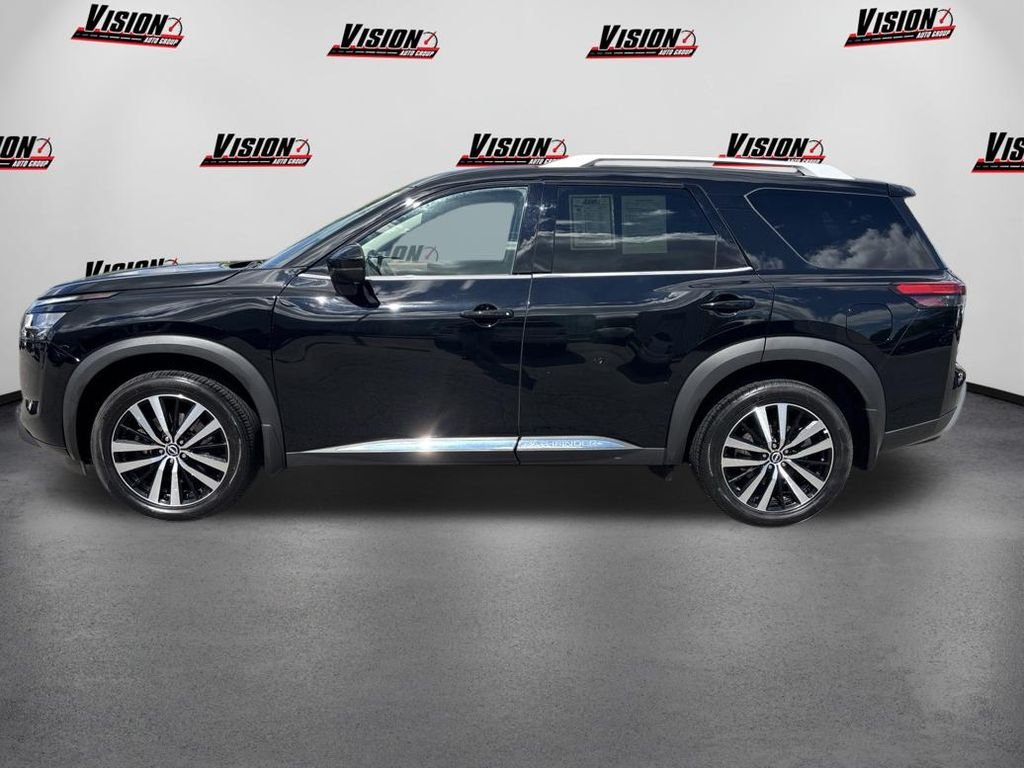 Used 2024 Black Nissan Platinum image 10