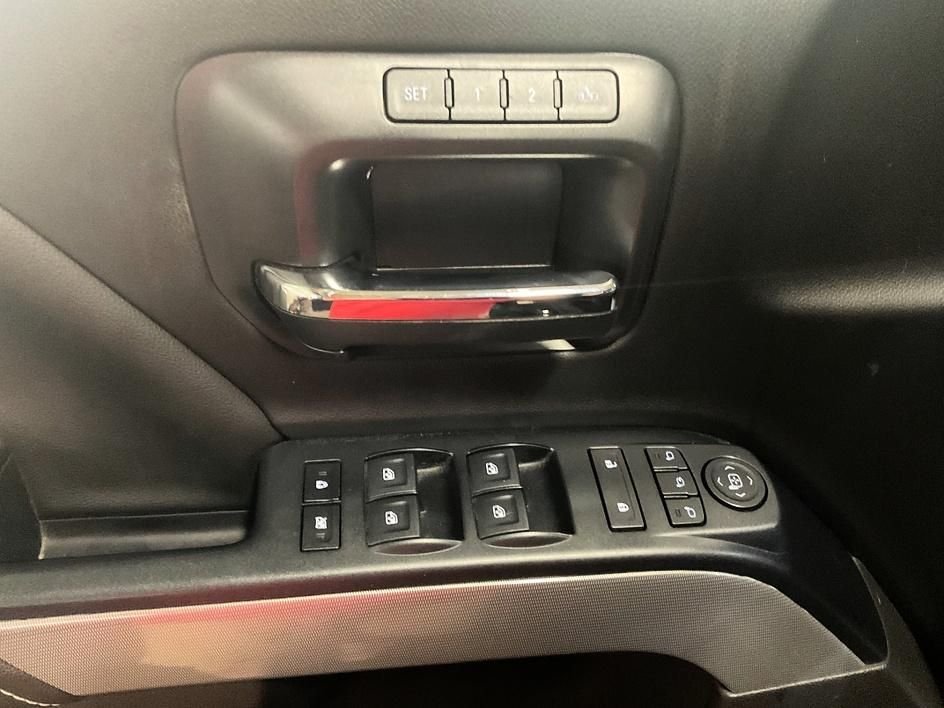 Used 2018 Black Chevrolet LTZ image 30