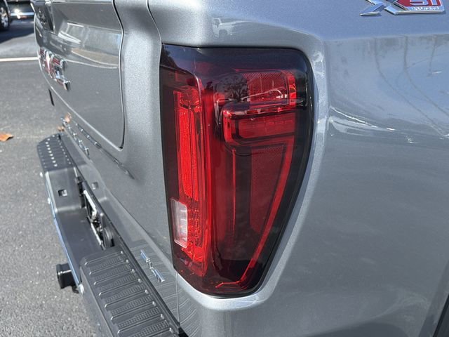 2026 GMC Sierra 1500 SLT - Photo 10