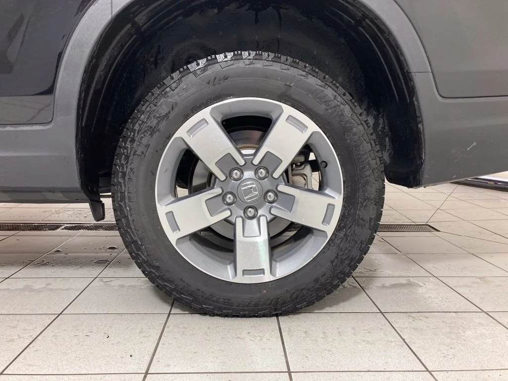 Used 2025  Honda RTL image 25