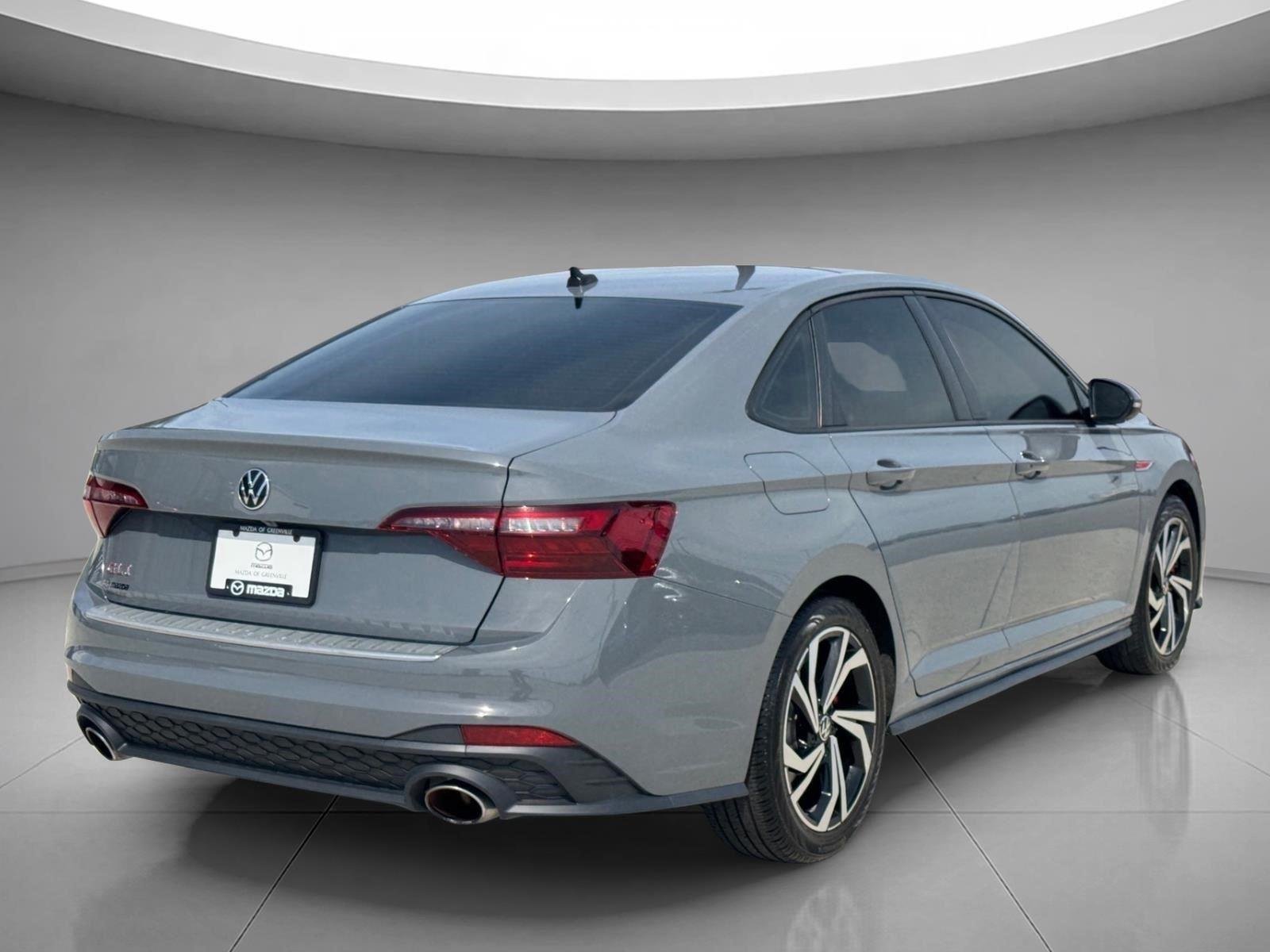 Used 2022 Pure Gray w/Black Roof Volkswagen Autobahn image 5