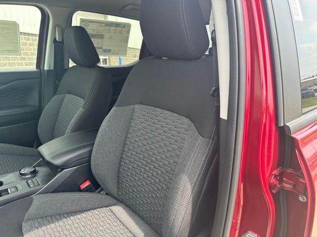 New 2026 Ruby Red Metallic Tinted Clearcoat Ford XLT image 13
