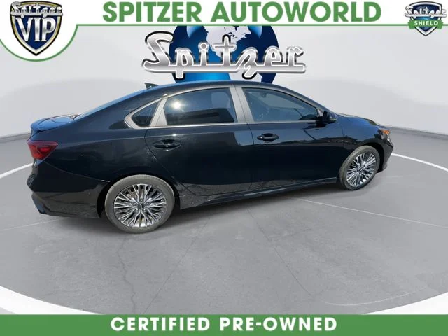 Used 2023 Black Kia GT-Line image 9