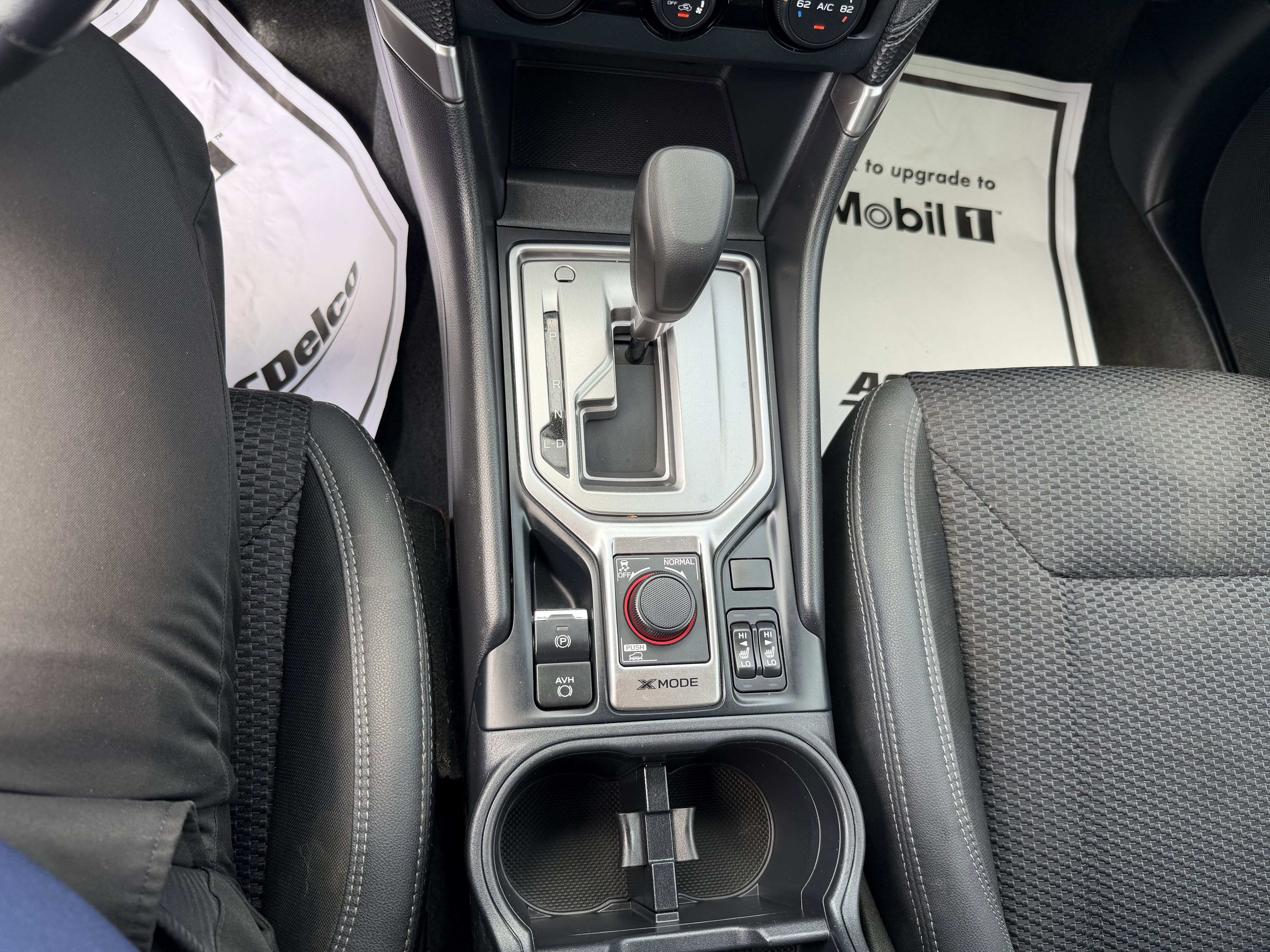 Used 2020 Ice Silver Metallic Subaru Premium image 13
