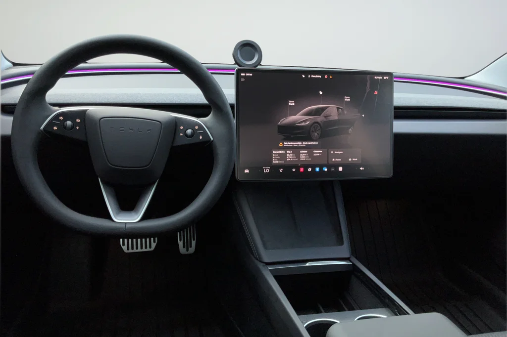 2025 Tesla Model 3 Long Range - Photo 12