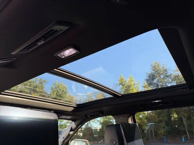 2026 GMC Yukon XL Denali - Photo 28