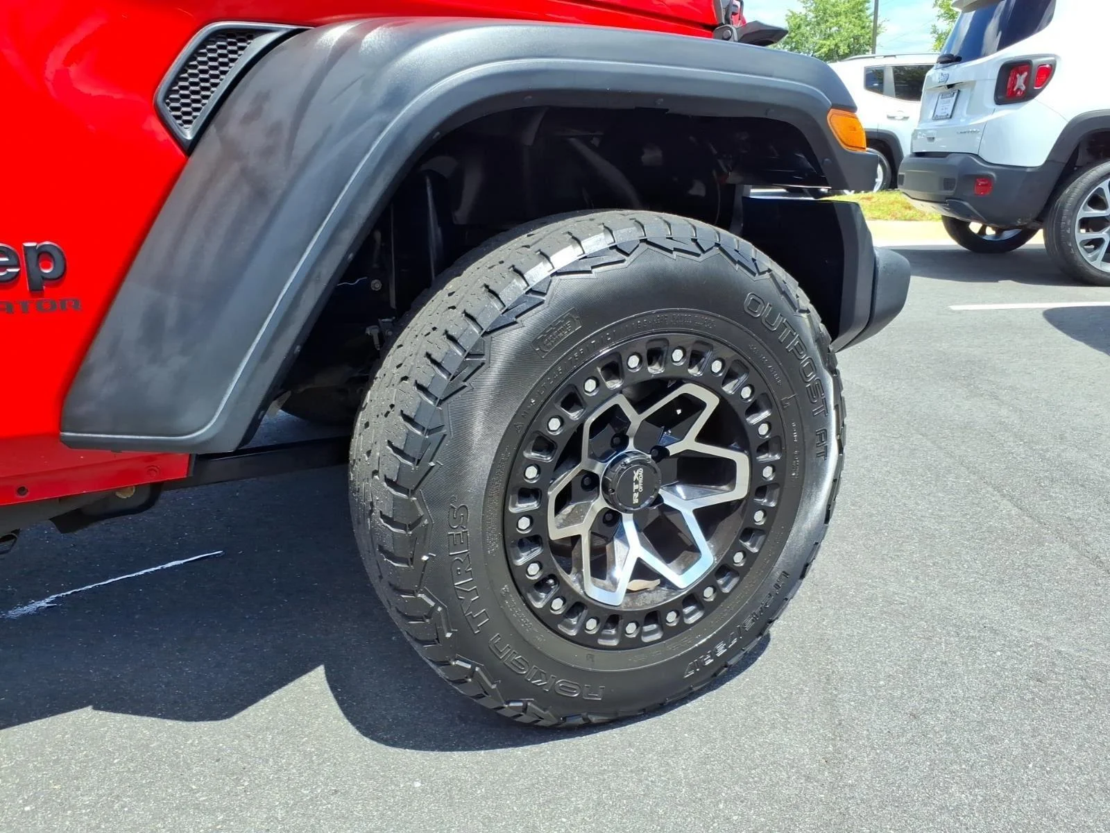 Used 2020 Firecracker Red Jeep Sport S image 12