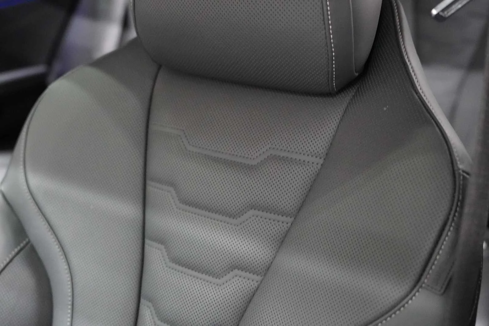 Used 2026 Carbon Black Metallic BMW M850i image 12