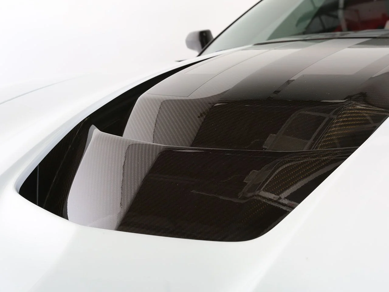 Used 2019 White Chevrolet ZR1 image 9