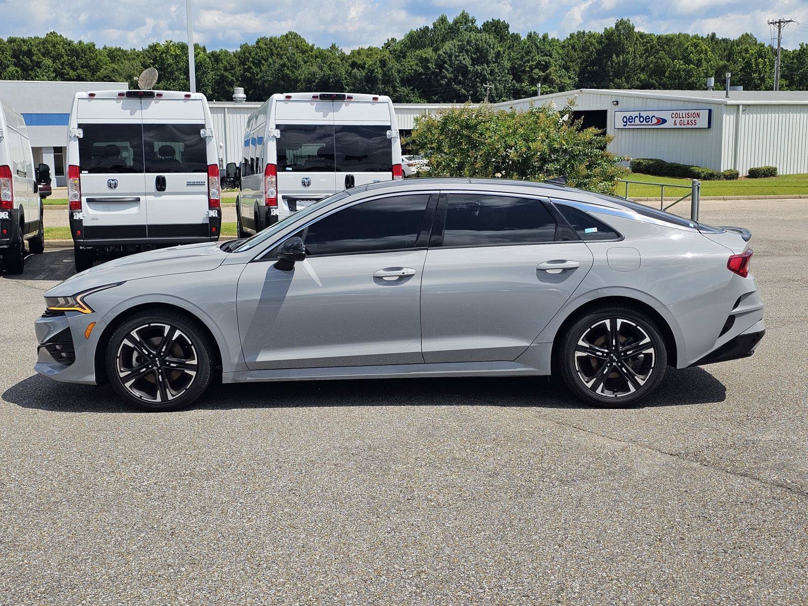 Used 2023 Wolf Gray Kia GT-Line image 13