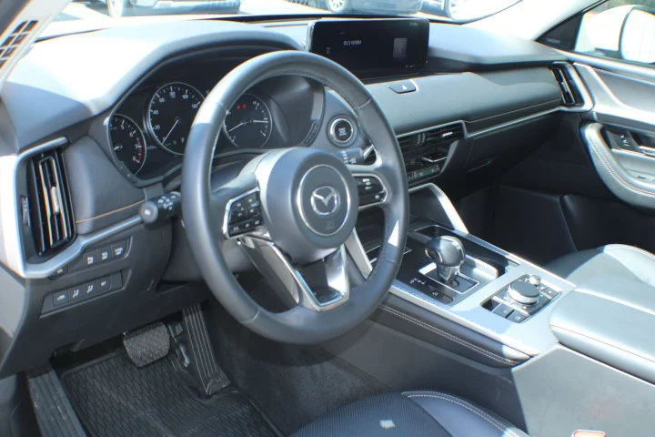 Used 2024 White Mazda 3.3 Turbo Premium image 8