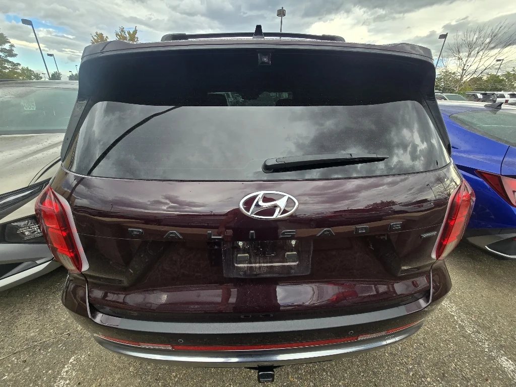 Used 2024 Sierra Burgundy Hyundai Calligraphy image 14