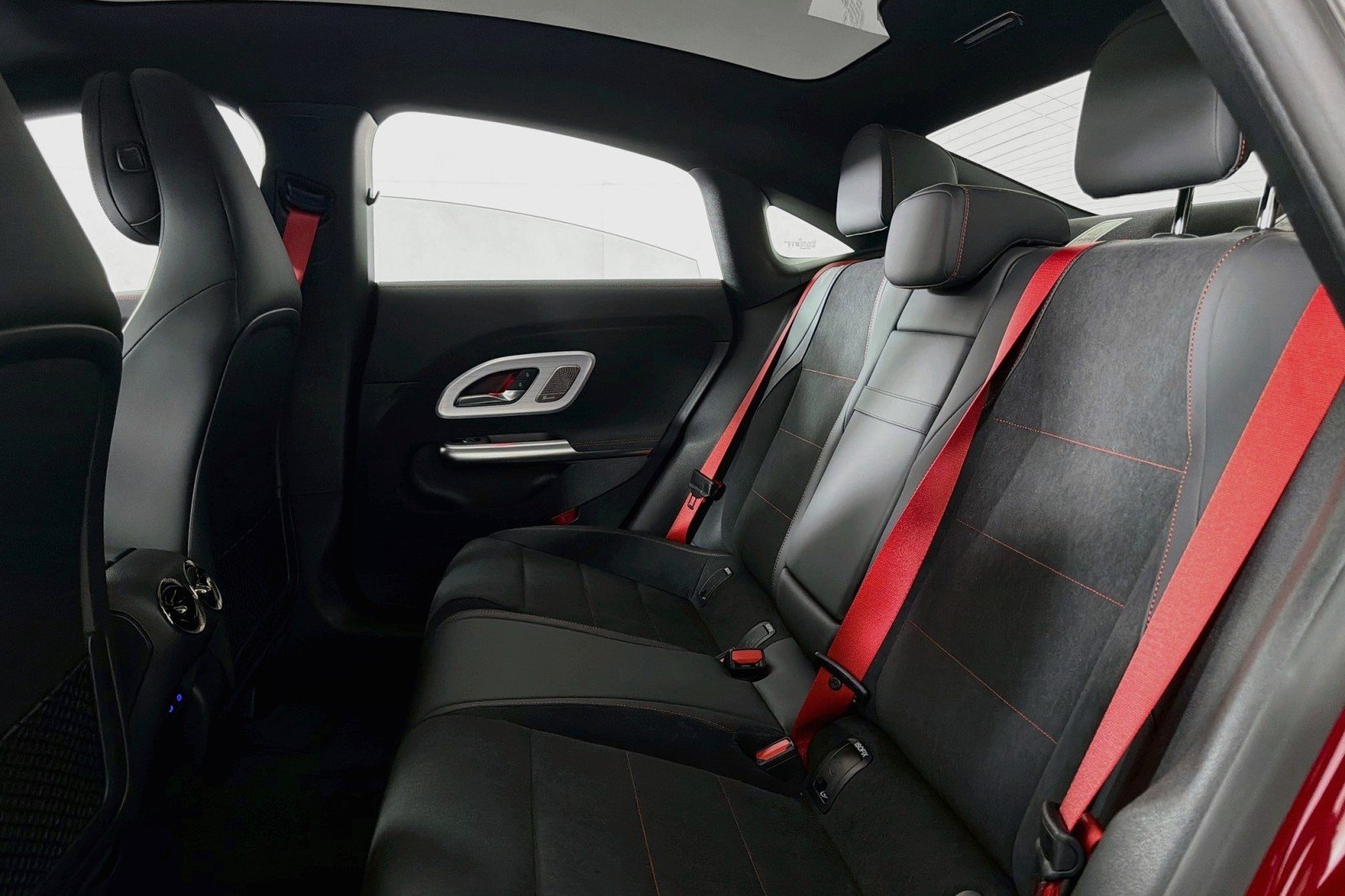 New 2027 MANUFAKTUR Patagonia Red Mercedes-Benz CLA 220 Hybrid image 7