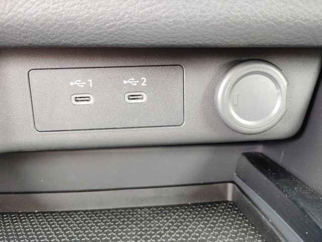 Used 2026 White Nissan S image 18