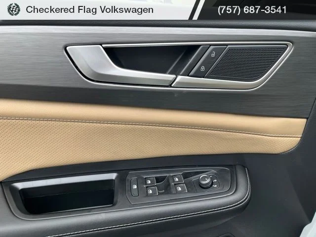 New 2026 White Volkswagen 2.0T SE w/Technology image 17