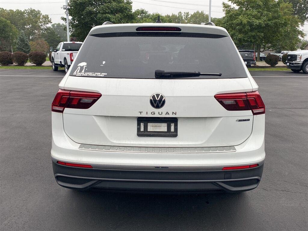 Used 2023 Pure White Volkswagen S image 9