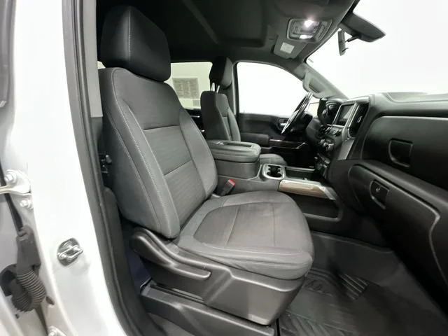 Certified Used 2020 SUMMIT WHITE Chevrolet RST image 28