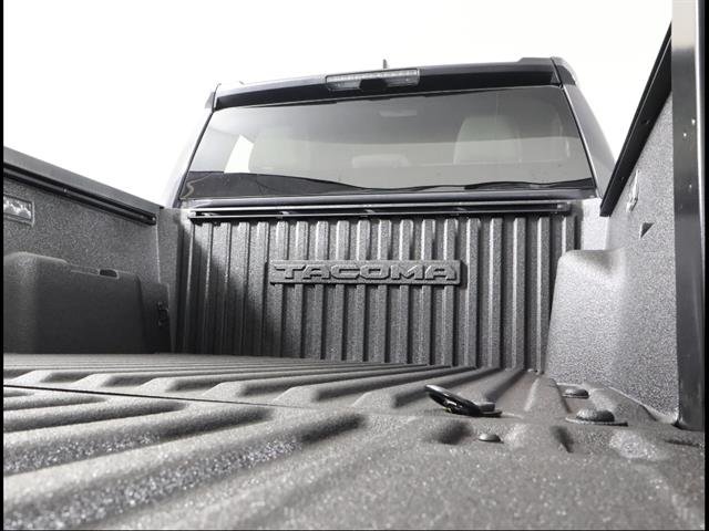 2026 Toyota Tacoma SR5 - Photo 14