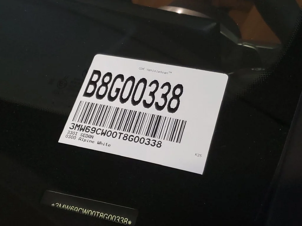 2026 BMW 3 Series 330i - Photo 27