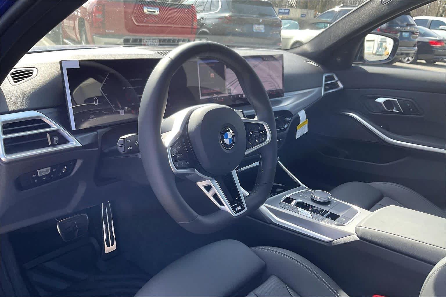 2026 BMW 3 Series 330i - Photo 9