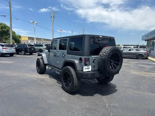 Used 2014 Gray Jeep Unlimited Sport image 5