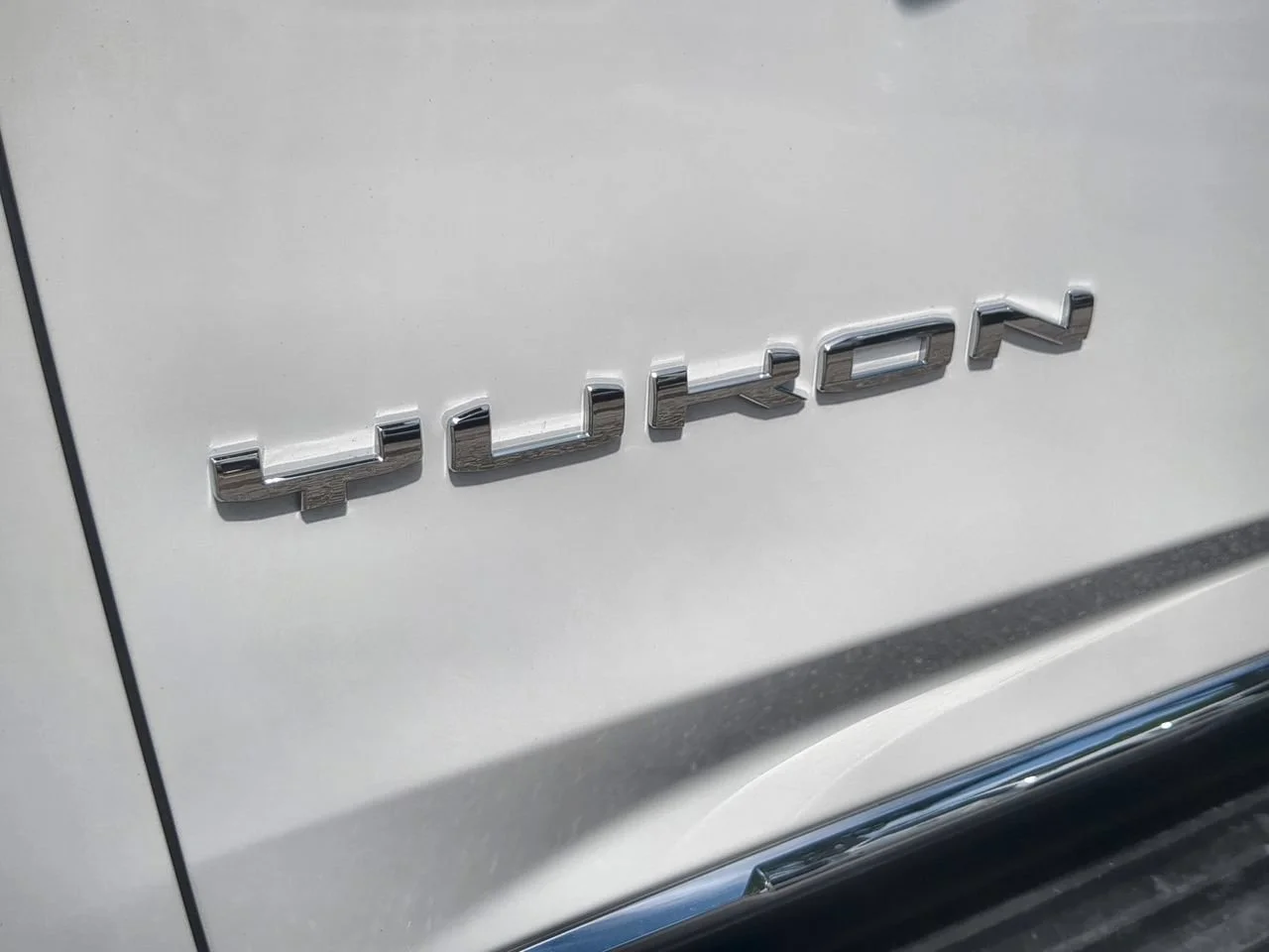 New 2026 Summit White GMC Elevation image 32