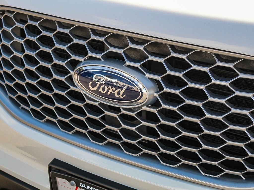 Used 2023 White Ford SEL image 6