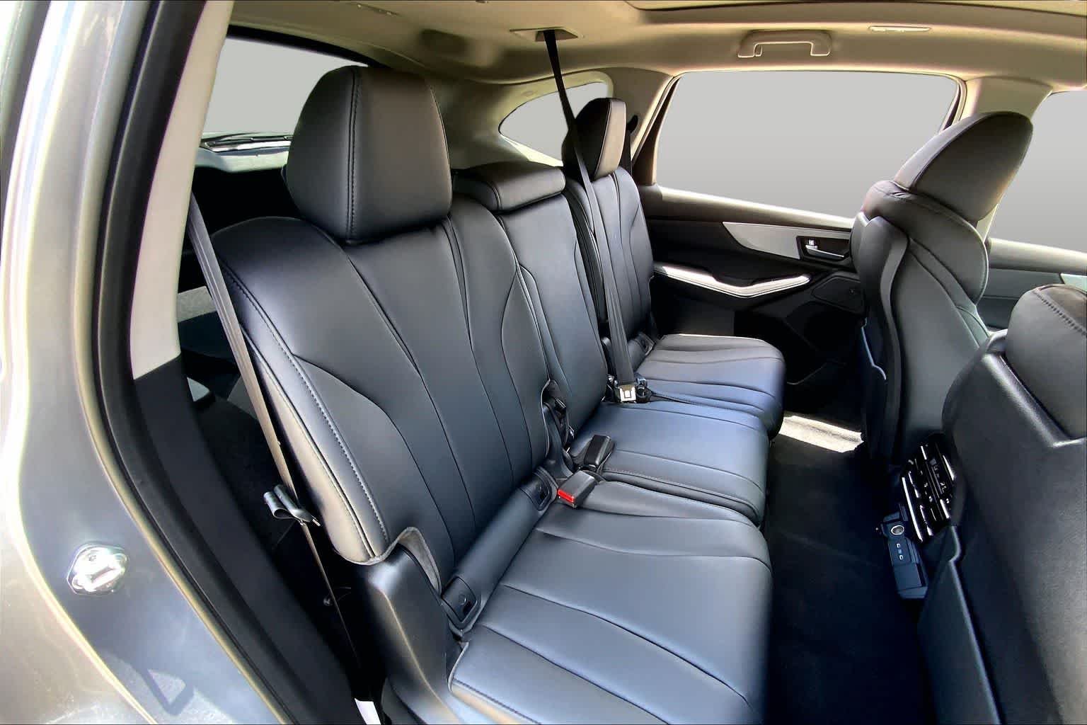 Used 2026 Solar Silver Metallic Acura  image 19