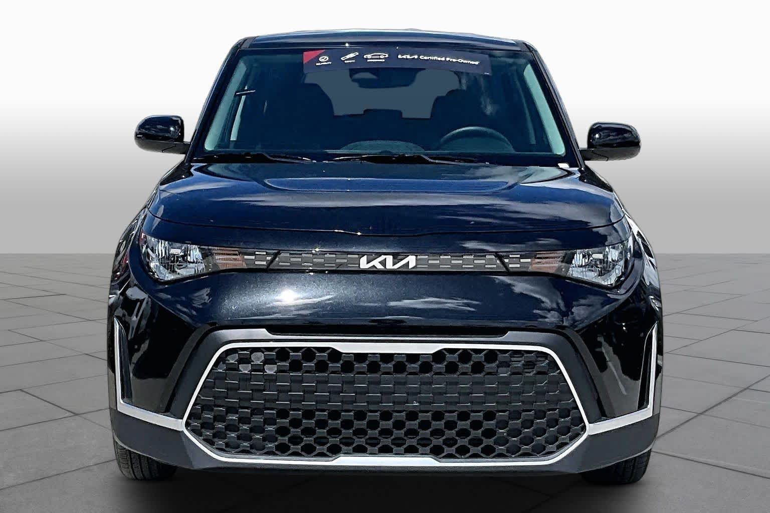 Certified Used 2025 Fusion Black Kia LX image 4