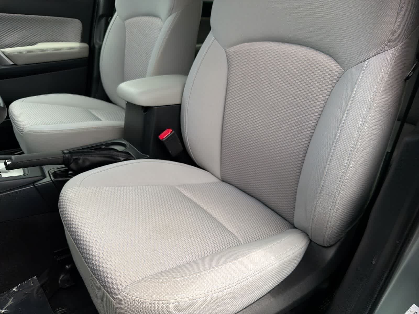 Used 2018 Jasmine Green Metallic Subaru Premium image 17