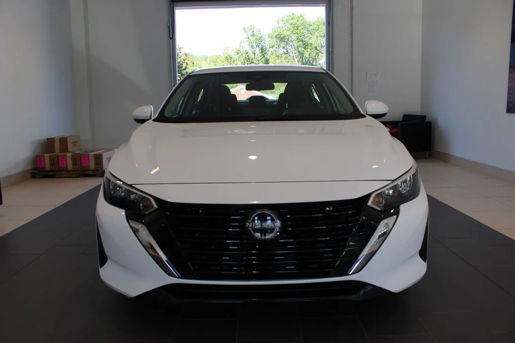 Used 2024 White Nissan SV image 14