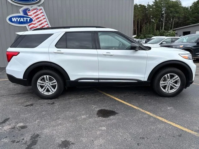 Used 2023 White Ford XLT image 2