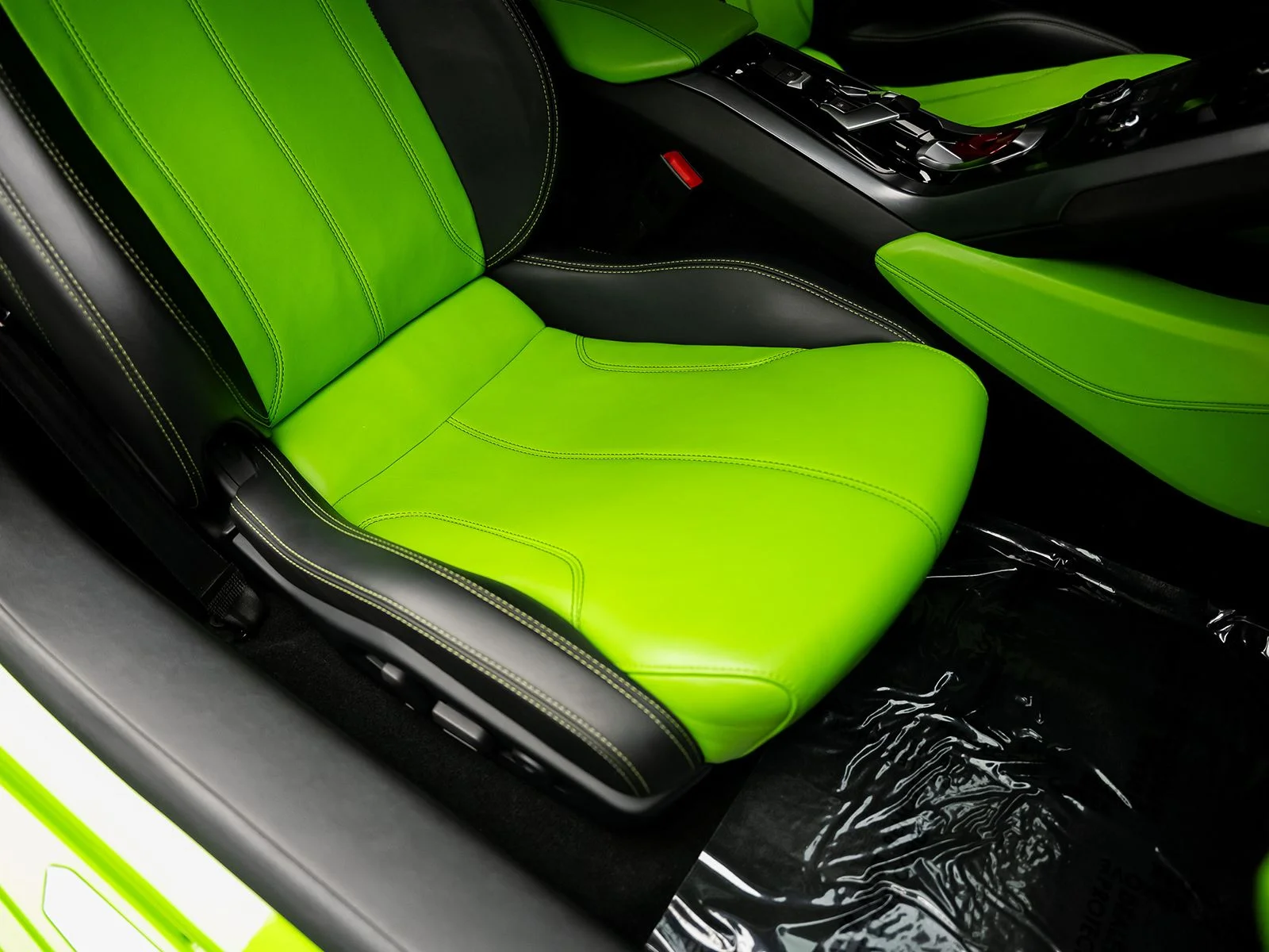 Used 2015 Green Lamborghini LP610-4 image 35